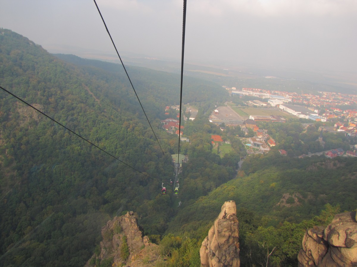 Die Seilbahn vom Hexentanzplatz nach Thale, am 16.09.2014.