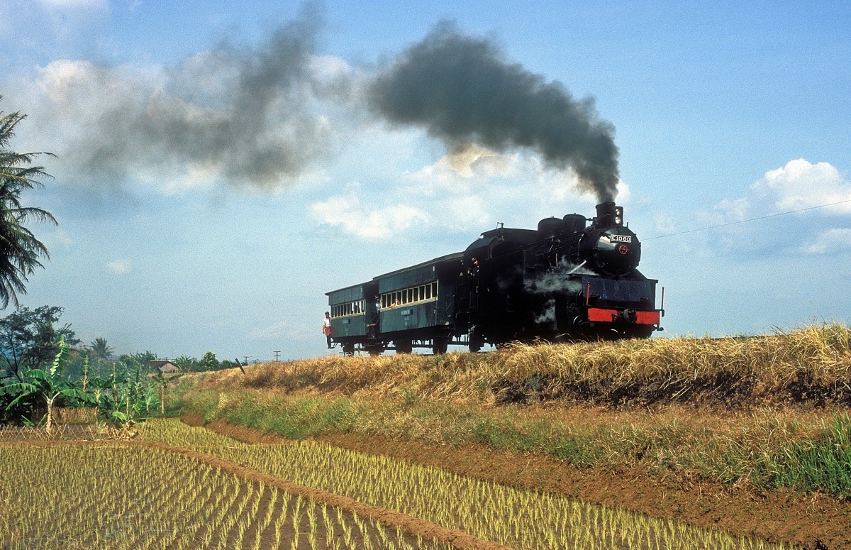   E10 60  bei Ambarawa  07.08.04