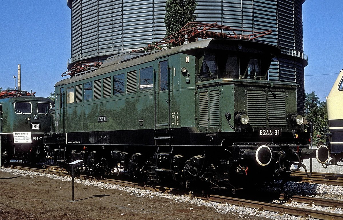 E244 31  Karlsruhe  07.09.85