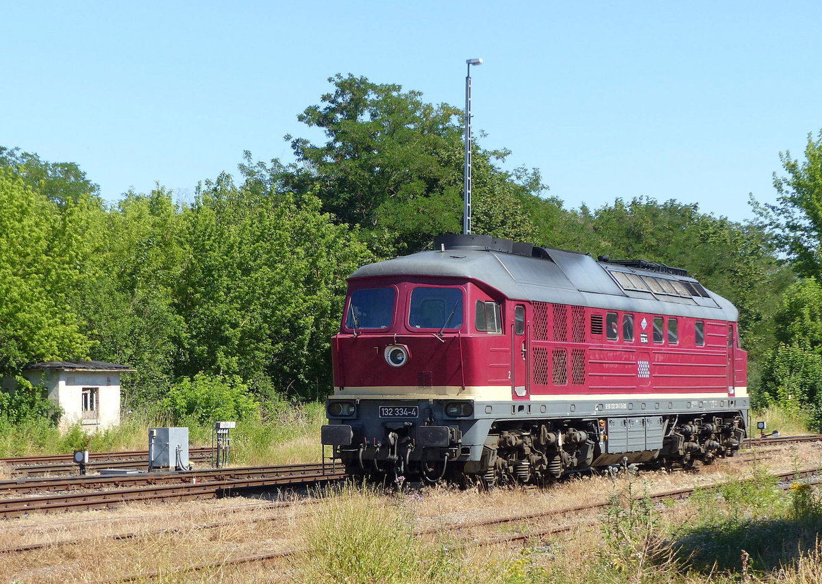 EBS 132 334-4 am 29.06.2019 beim Bahnhofsfest zum Thüringentag in Sömmerda.