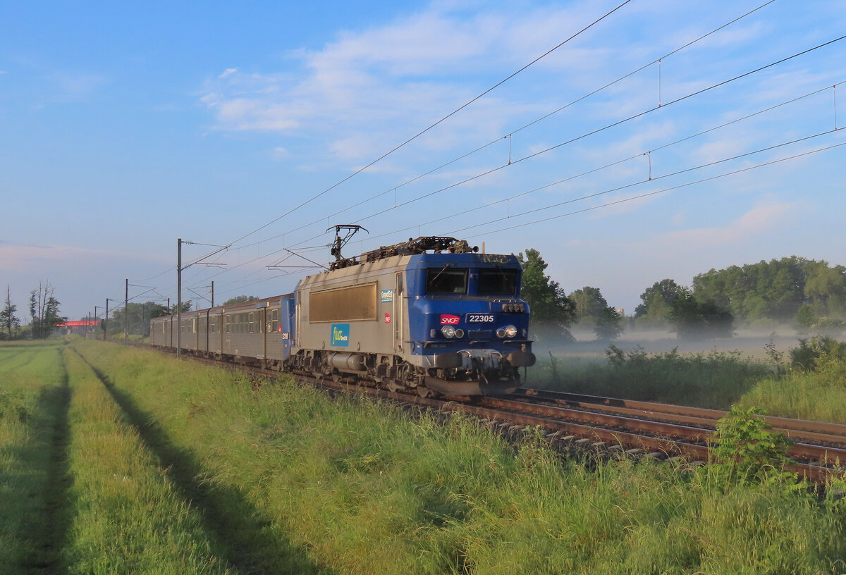 Eckwersheim - 23. Mai 2024 : 22305 mit dem TER 832004 von Strassburg nach Saverne.