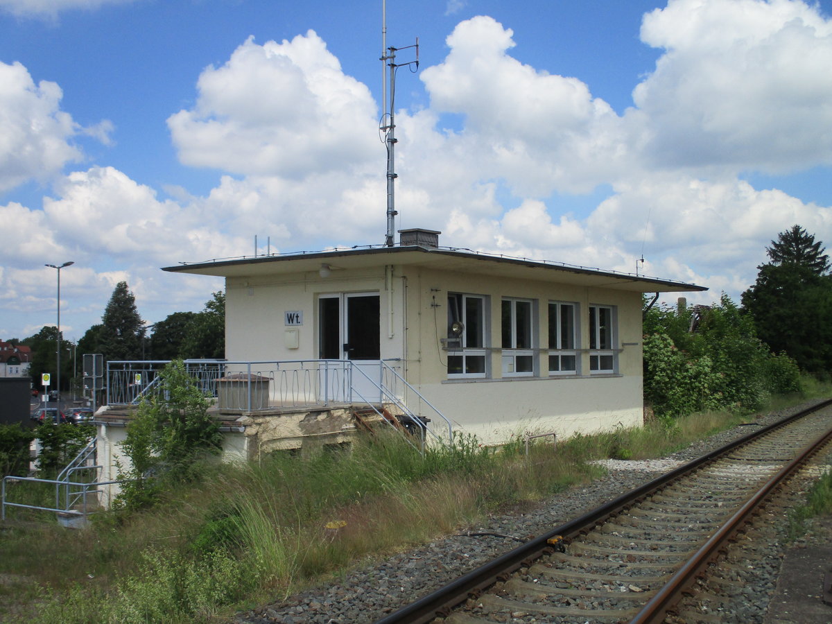 Ehemalige Stellwerk Wt in Waltershausen am 29.Mai 2020.