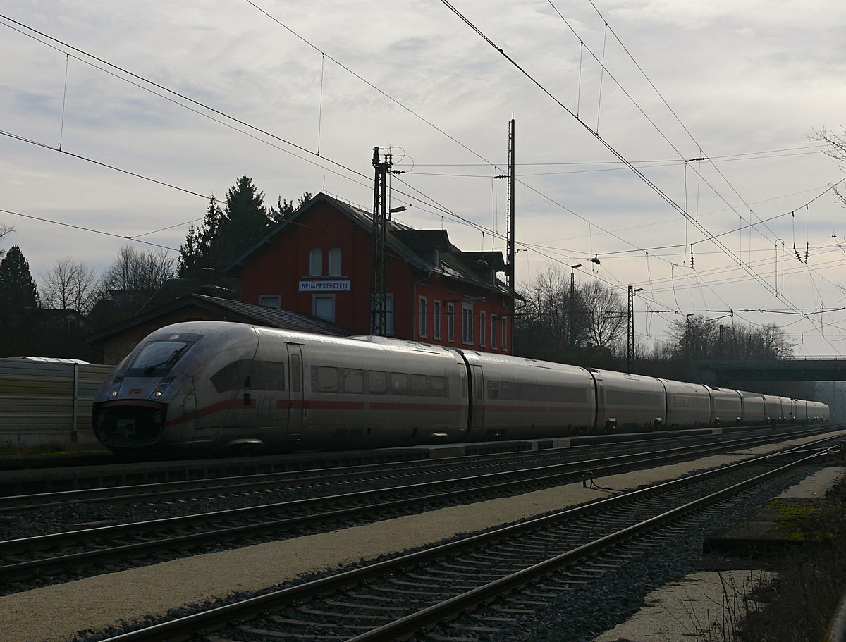 Ein 412er fuhr am 3.2.20 um 12:57 Uhr als ICE 518 München Hbf-Dortmund Hbf durch den Bahnhof in Beimerstetten