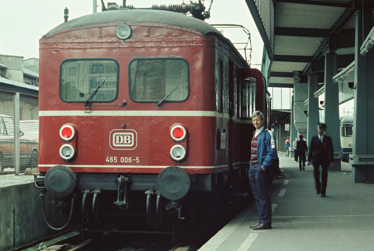 Ein ET 65 erreichte am 31.05.1984 nach langer Zeit wieder den Hauptbahnhof Stuttgart.