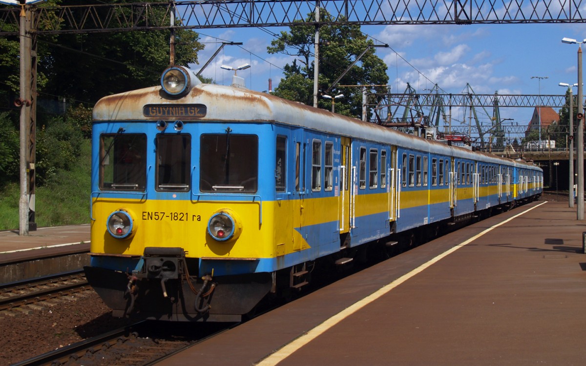 EN57-1821, Gdańsk Głwny, 14-8-2008