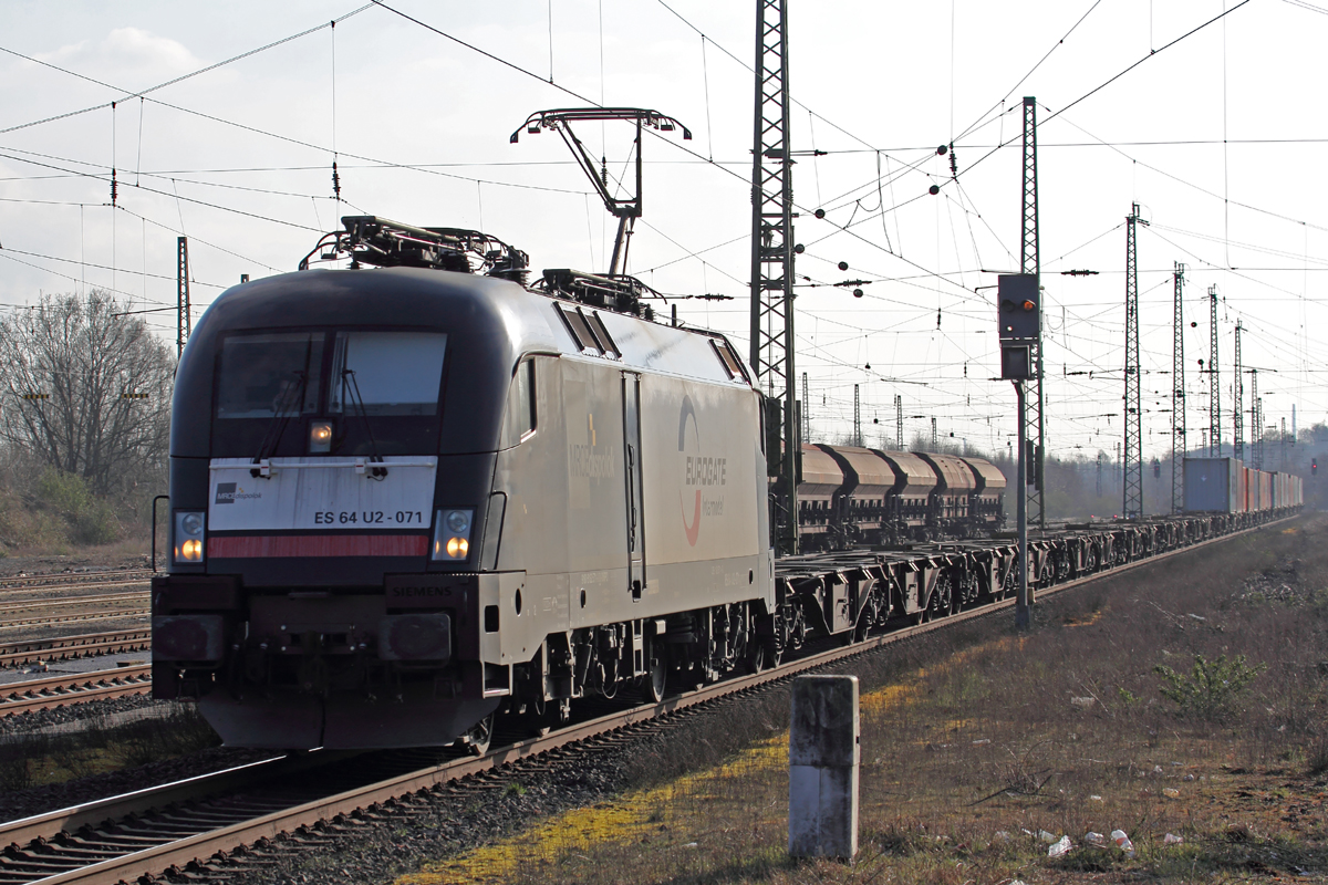 ES 64 U2-071 durchfährt Haltern am See 8.4.2015