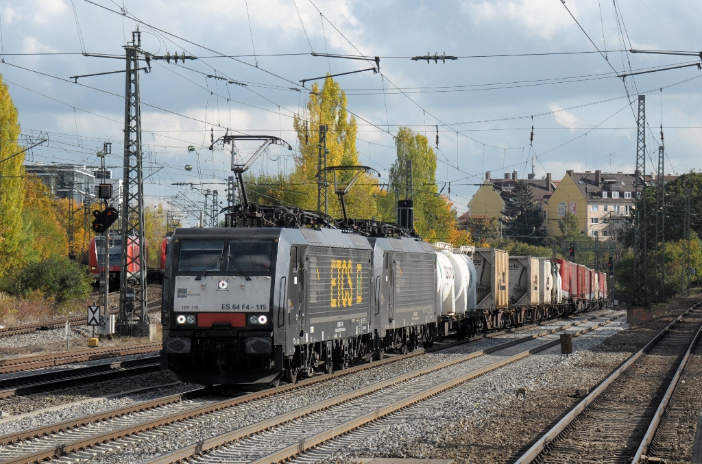 ES64 F4-115 & 027 am 18.10.13 am Heimeranplatz zu Mnchen