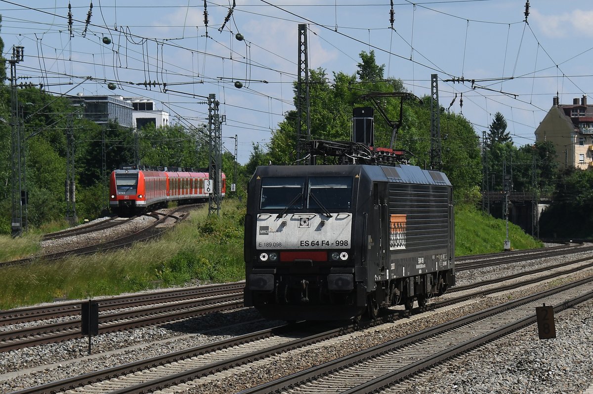 ES64 F4-998 (189 998) am 03.06.17 am Münchner Heimeranplatz