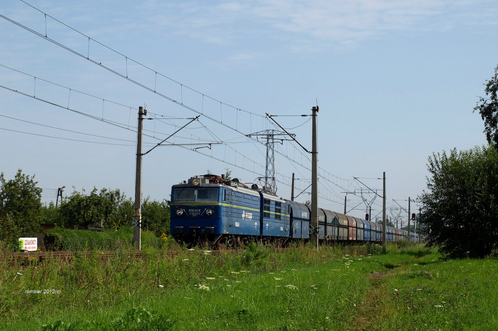 ET42-02 der PKP Cargo mit einem Kohlenzug in Tychy(Tichau)am 27.07.2013.