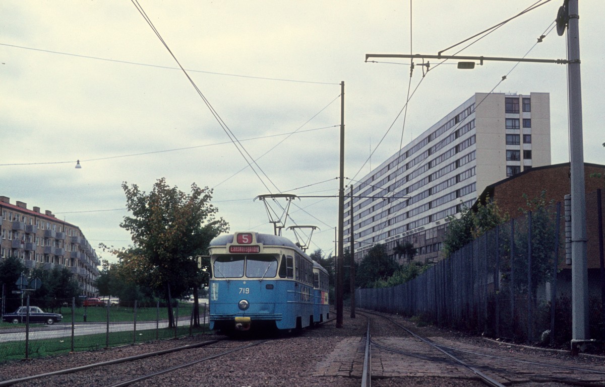 Göteborg GS SL 5 (Tw 719) Biskopsgården am 26. September 1971.