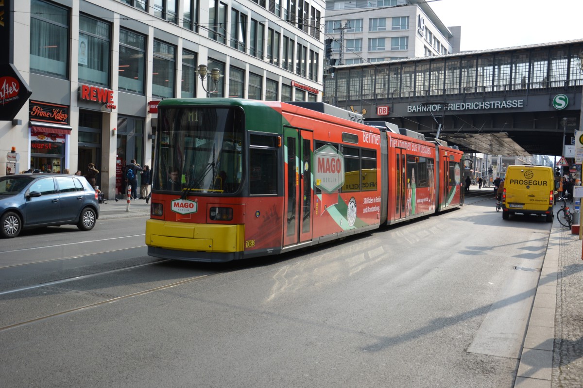 GT6N Niederflurstraßenbahn  1083  fährt am 13.03.2015 auf der Linie M1 zum Kupfergraben. Aufgenommen in Berlin, Friedrichstraße.
