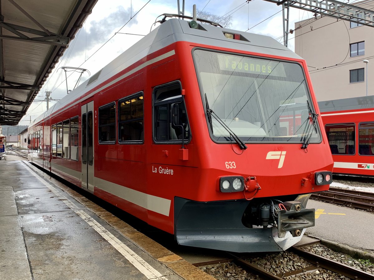 GTW ABe 2/6 633  La Gruère  der CJ am 29.1.21 im Bahnhof Tramelan.