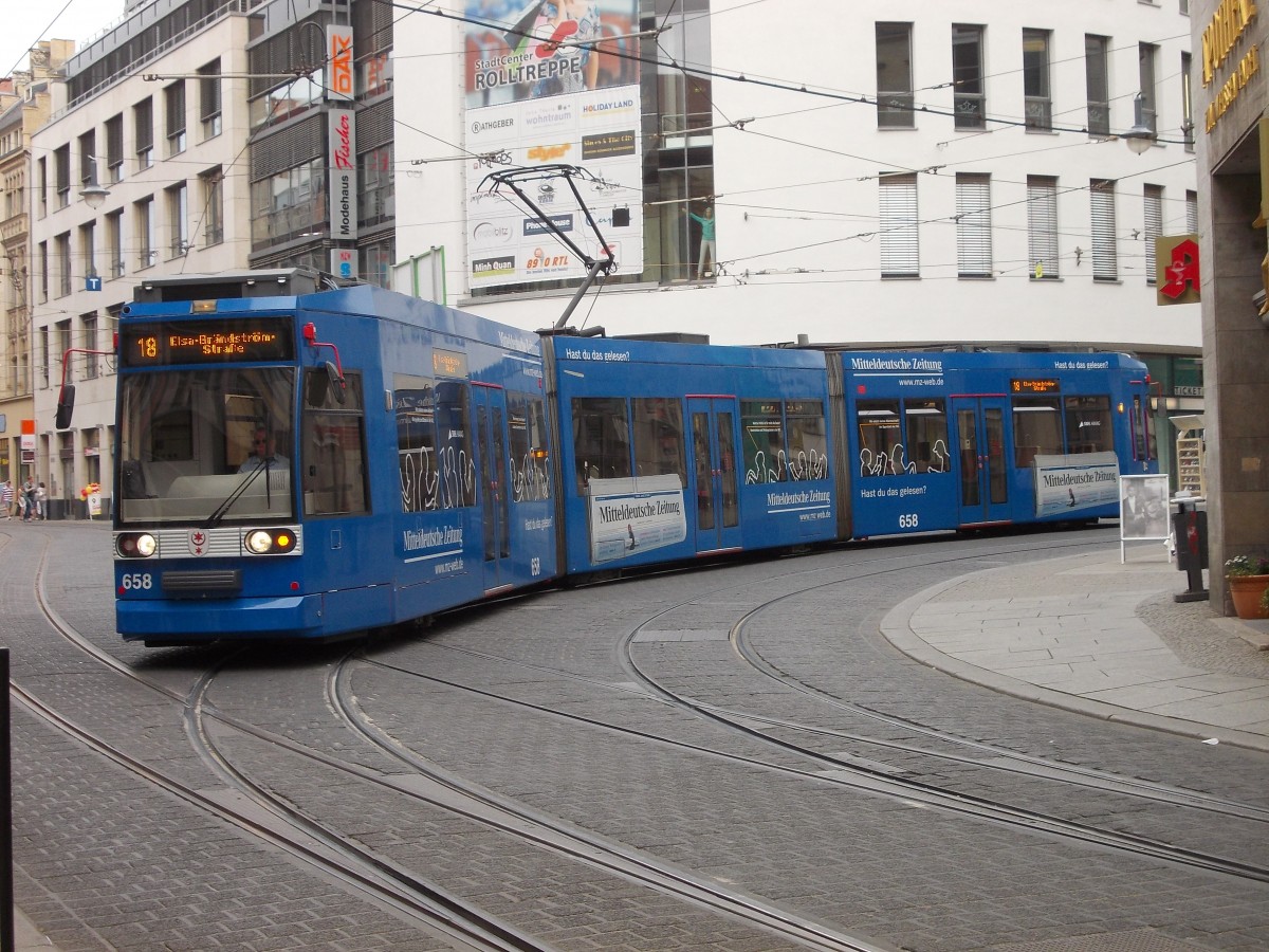 HAVAG Wagen 658 als 18 Elsa-Brändström-Str. kurz vor dem Marktplatz am 17.8.13