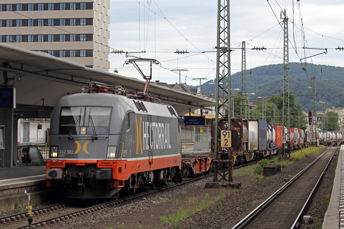 Hector 242.502 in Koblenz 4.7.2020