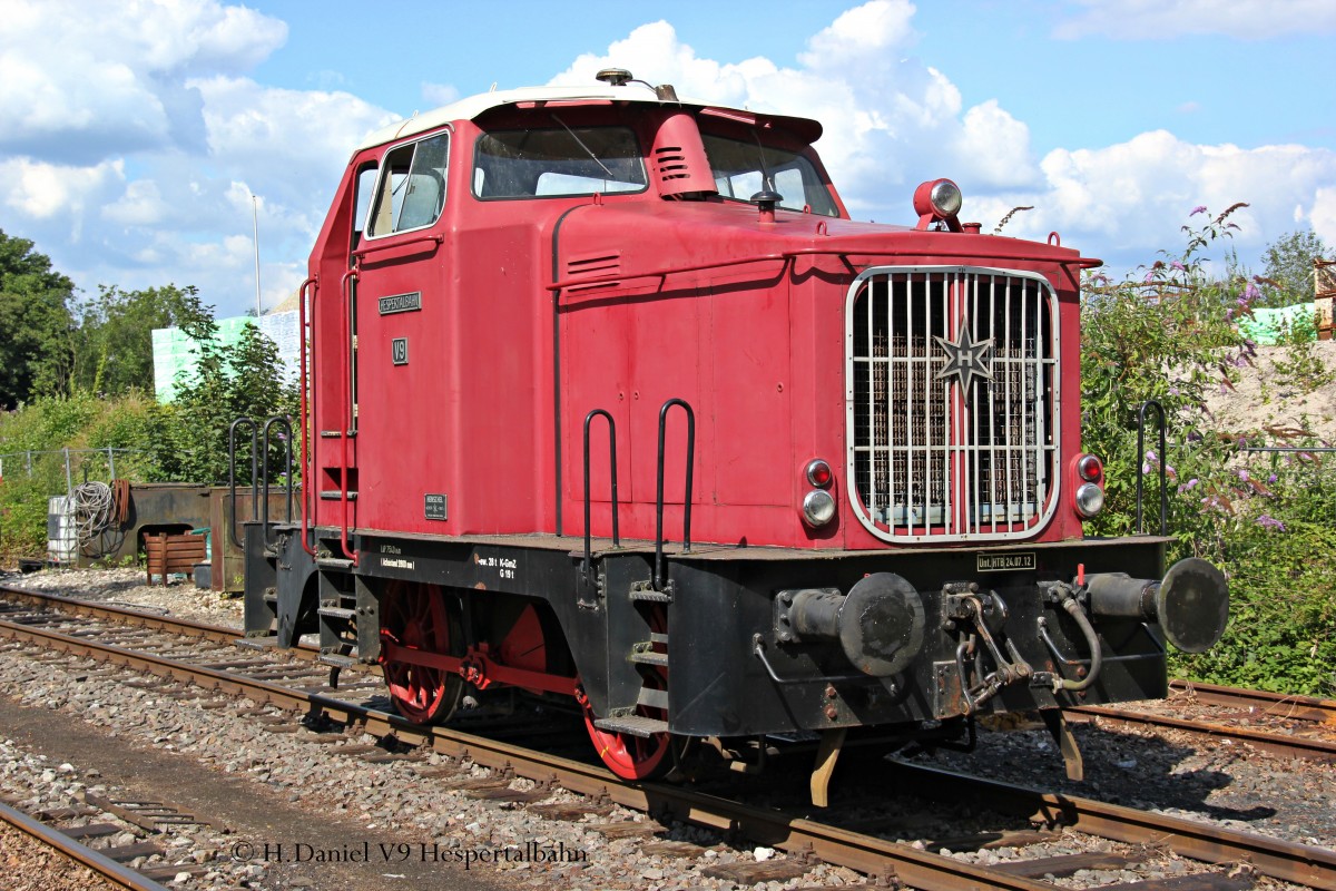 Hespertalbahn V9 in Essen Kupferdreh.