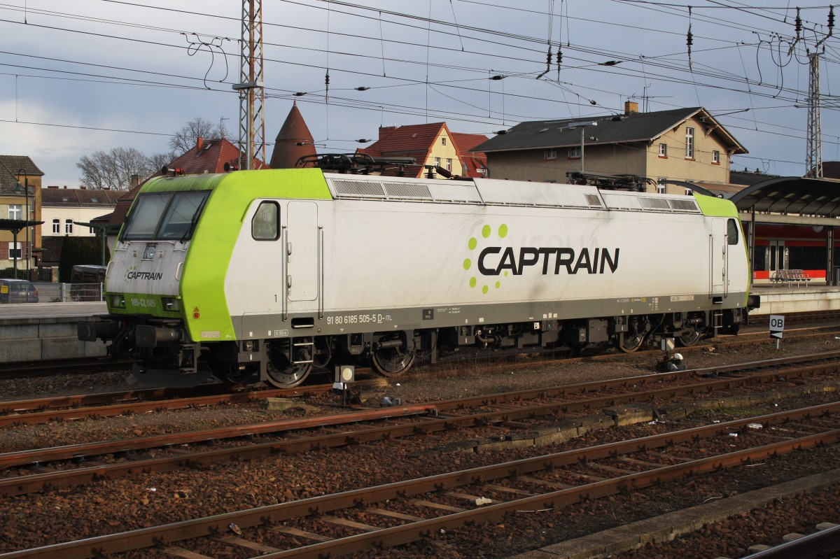 Hier 185 505-5, diese Lok stand am 7.2.2014 in Angermünde.