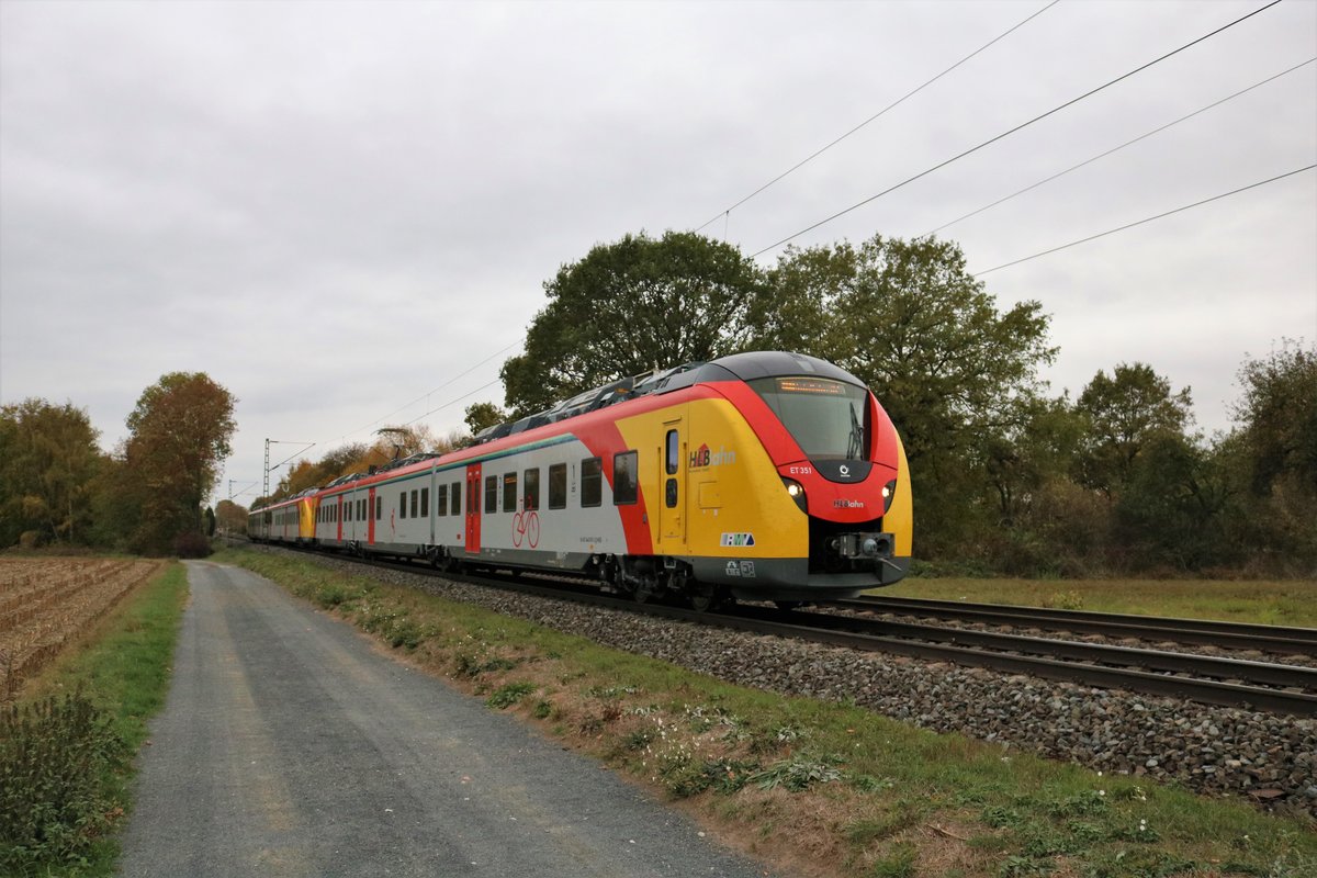 HLB Alstom Continental (Grinsekatze) 1440 151 (ET 351) und 1440 156 (ET 156) am 29.10.18 in Maintal Ost