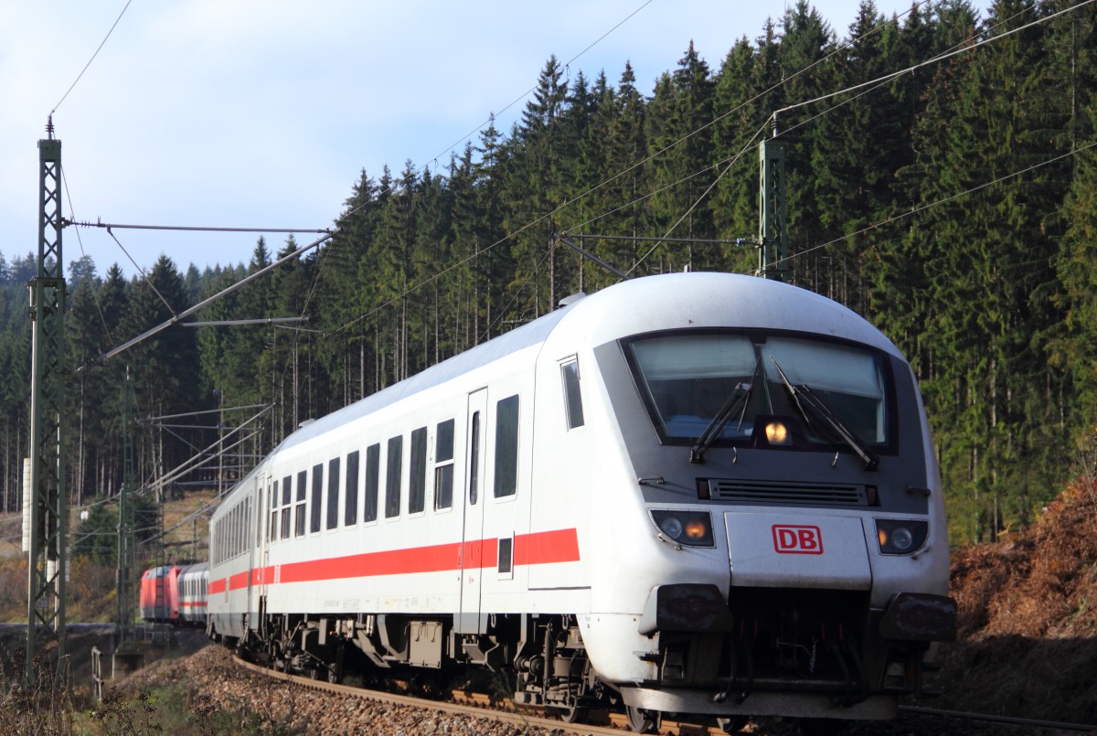 IC Steuerwagen auf der Frankenwaldrampe bei Steinbach am 12.11.2014.