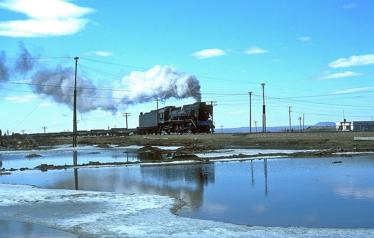  JS 8246  bei Longzhen  09.04.99