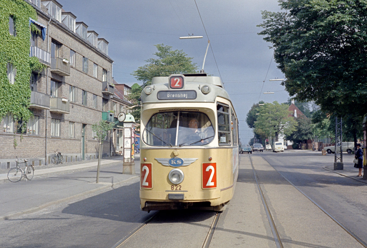 København / Kopenhagen Københavns Sporveje SL 2 (DÜWAG/Kiepe-GT6 822) Frederiksberg, Godthåbsvej / Tesdorpfsvej am 26. Juli 1969. - Scan eines Farbnegativs. Film: Kodak Kodacolor X.