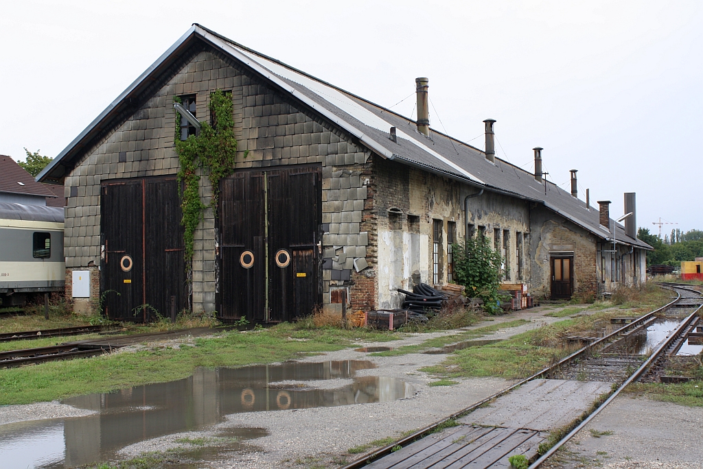 Lokschuppen der Zgfst. Mistelbach am 14.September 2013.