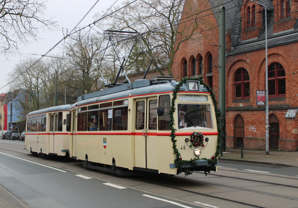 Lowa Wagen 46+156 am 08.12.2024 in Rostocker Innenstadt. 