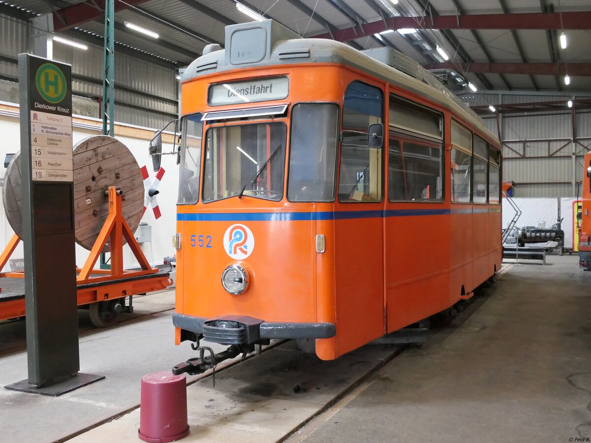 Lowa Wagen 552 der Rostocker Straßenbahn AG im Depot12 am Tag der offenen Tür am 03.08.2024