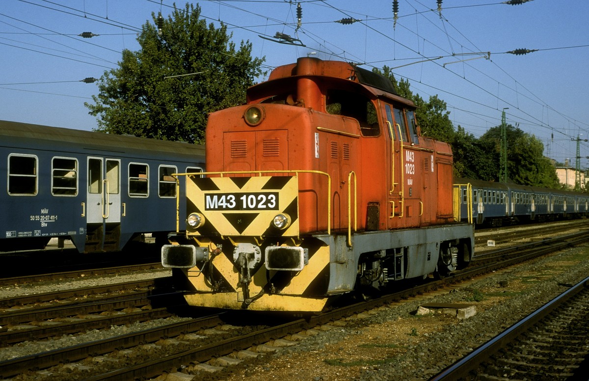  M43 1023  Komarom  29.09.00