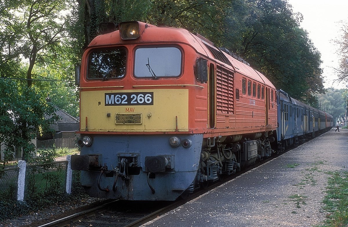 M62 266  Balatongyörök  26.09.00