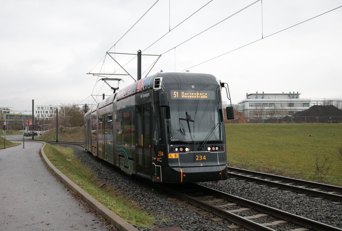 Mainzer Mobilität Stadler Variobahn 234 am 23.01.21 als Linie 51