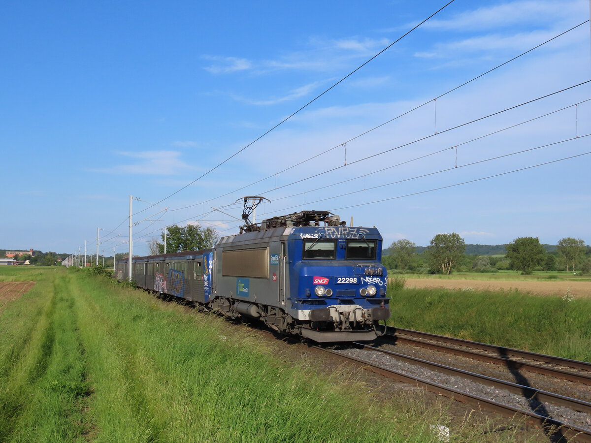 Melsheim - 6. Juni 2024 : BB 22298 am TER 832030 von Selestat nach Saverne.