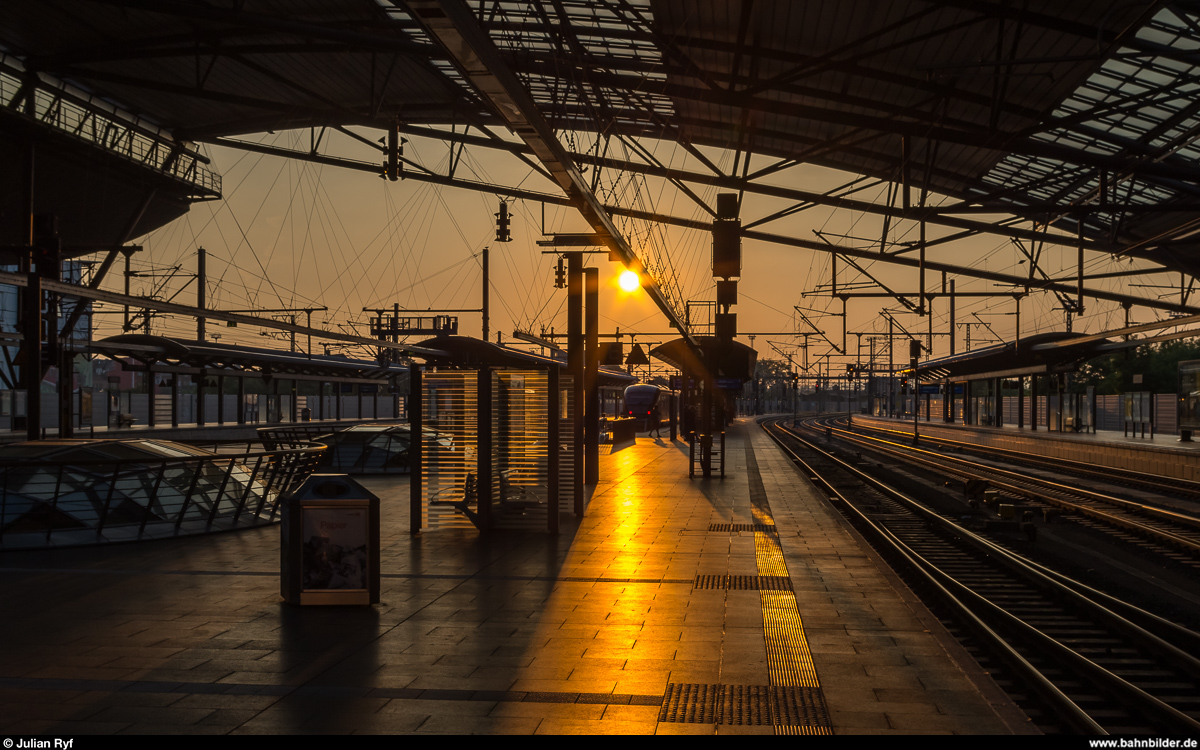 Morgenstimmung im Erfurter Hauptbahnhof am 1. Juni 2017.