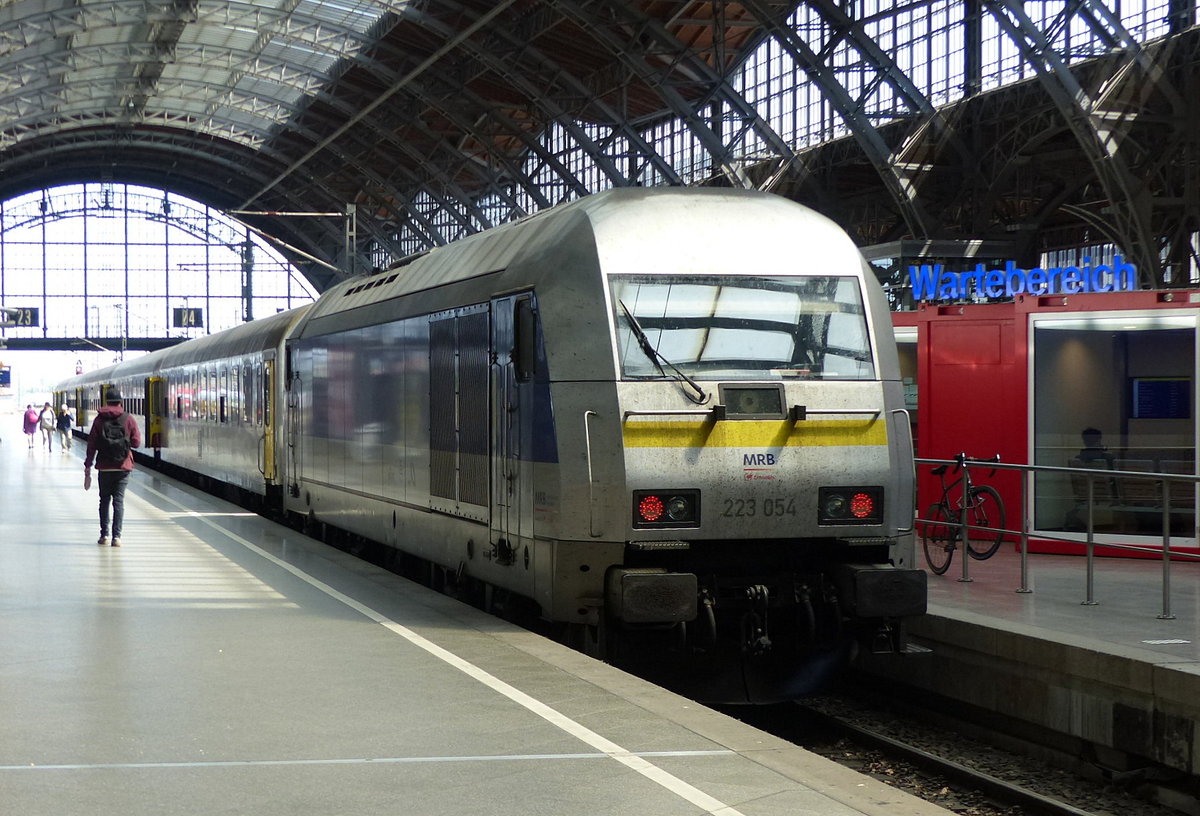 MRB 223 054 mit dem RE 27764 nach Chemnitz-Küchwald, am 10.07.2019 in Leipzig Hbf.