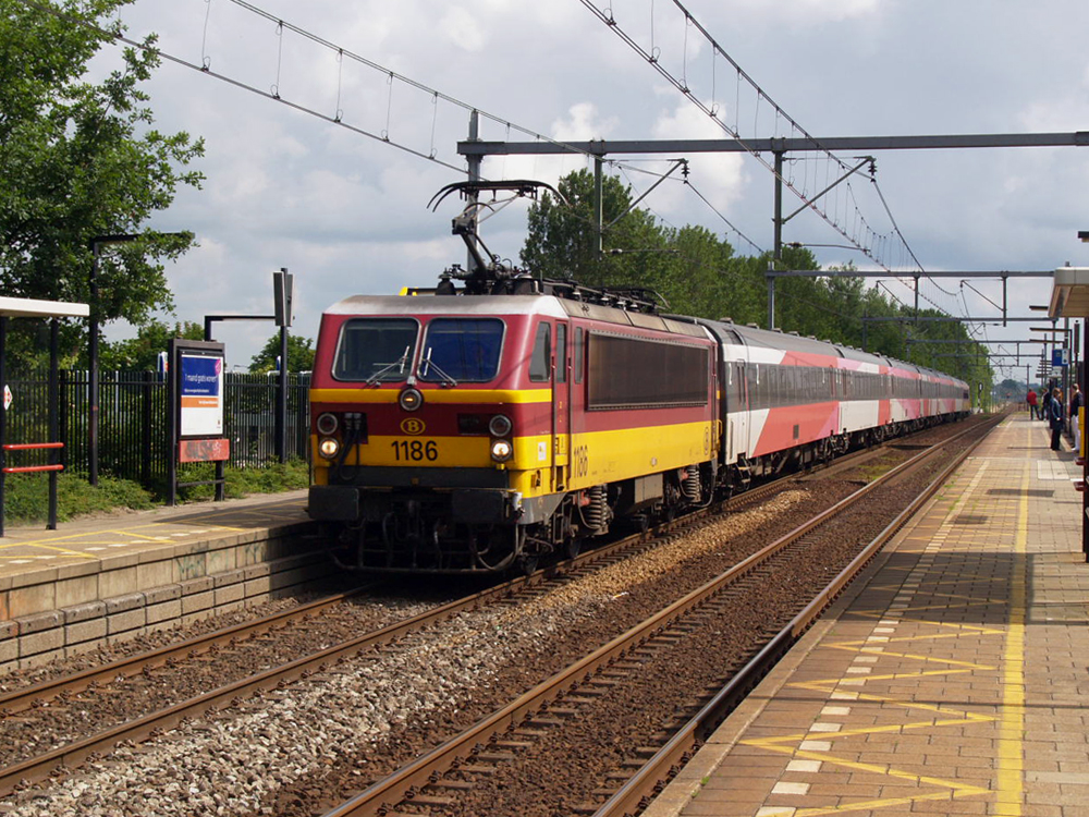 NMBS 1186, Nieuw-Vennep, 15-6-2008