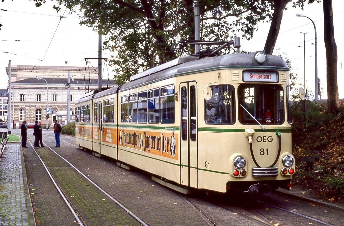 OEG 81, Wendeanlage Mannheim Hauptbahnhof, 20.10.1991.
