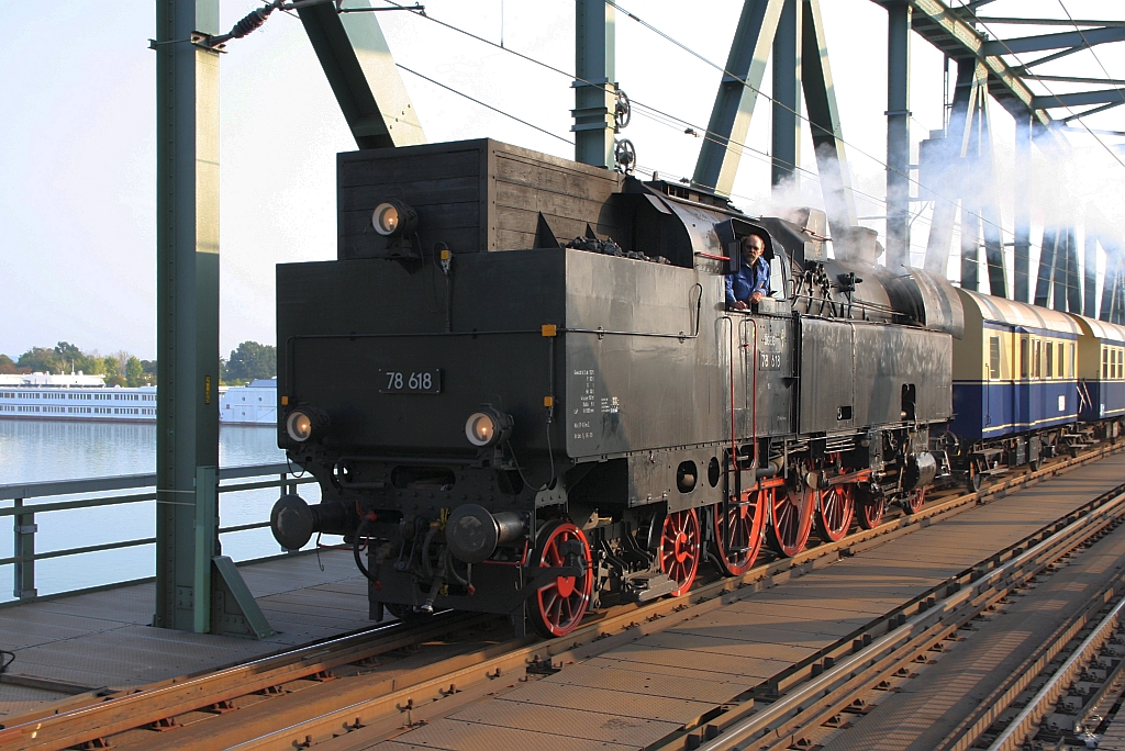 ÖGEG 78.618 mit dem SLP 16839 von Mistelbach nach Praterstern am 16.September 2018 bei der Haltestelle Handelskai.