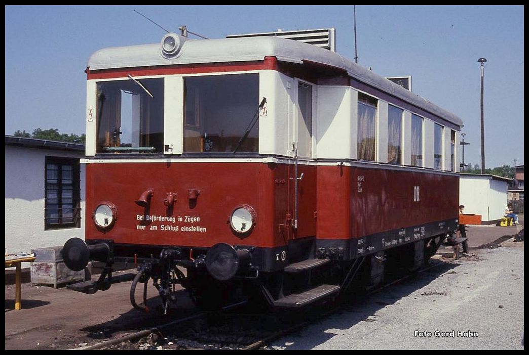 Oldtimer Triebwagen 186257 in der letzten großen Magdeburger Fahrzeugschau am 26.8.1990 im dortigen BW.