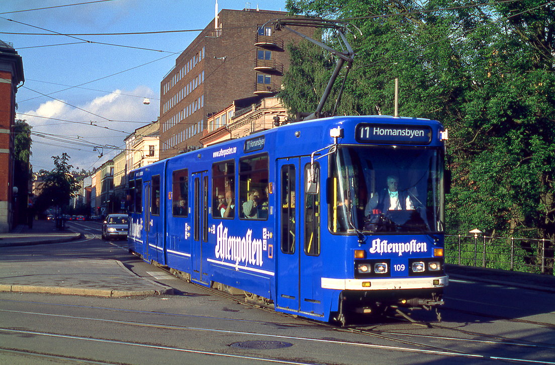 Oslo 109, Trondheimsveien, 17.06.1999.
