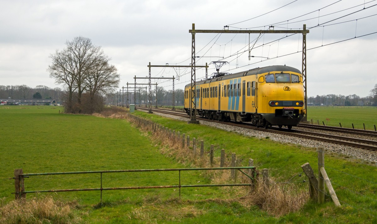  Plan V 957 bei Bathmen als Sprinter nach Enschede. 01-03-2014