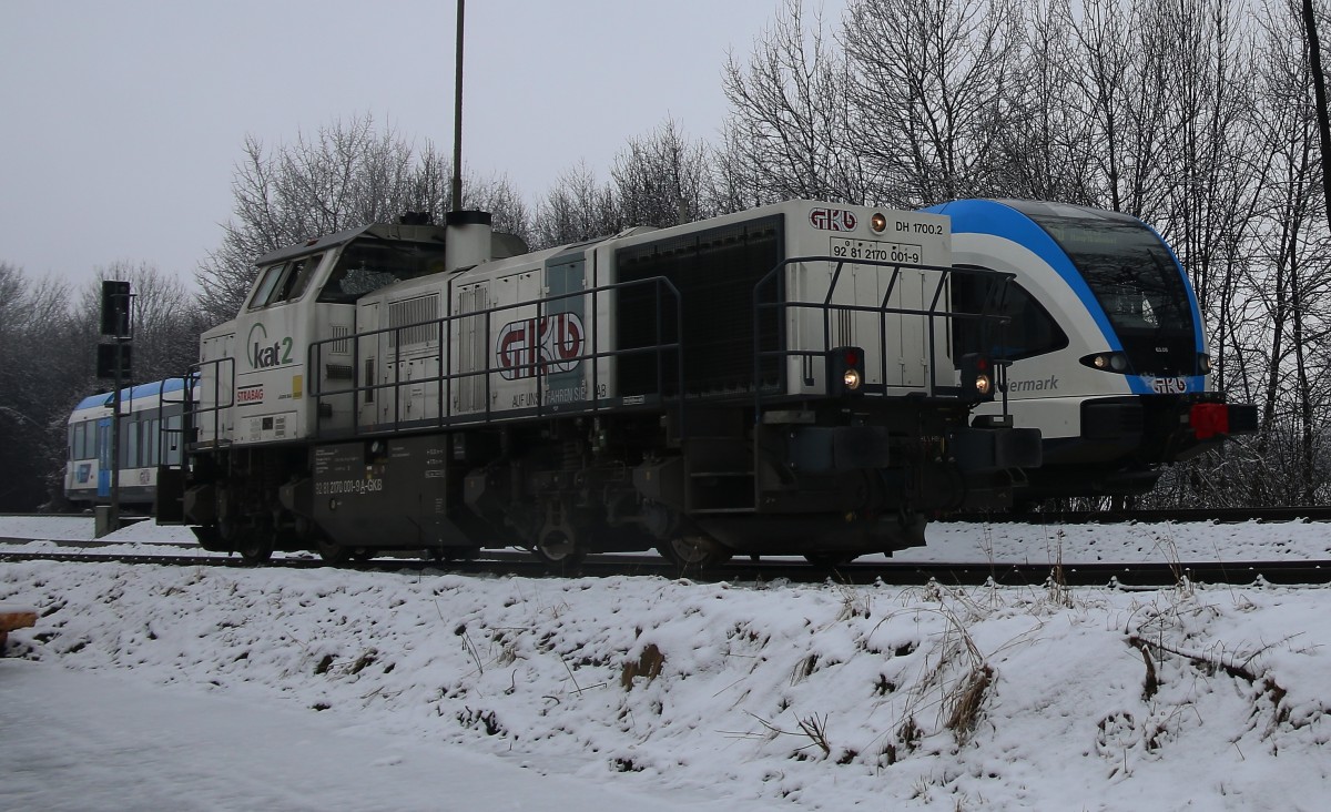 R 8560 begegnet 2170.001 ( DH1700.2) bei der Anschlussweiche zur Holzindustrie Preding am Heutigen 17.02.2016.  