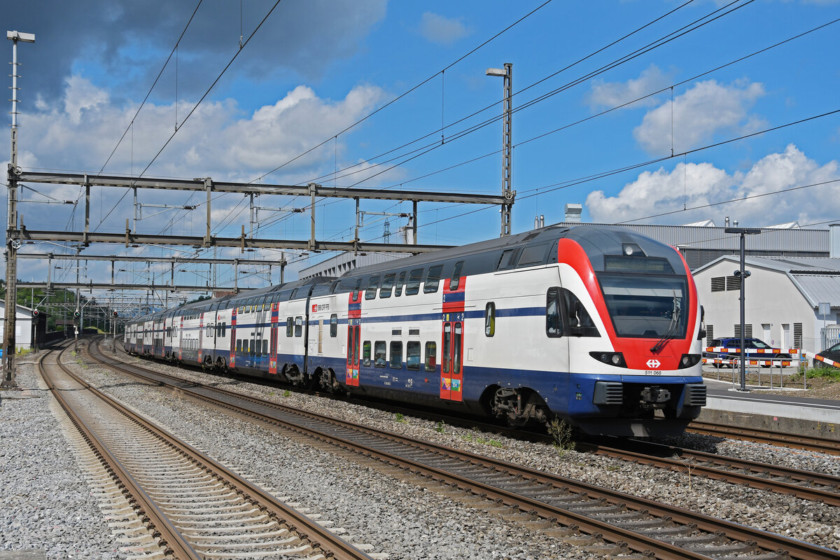 RABe 511 068 KISS durchfährt am 10.06.2024 den Bahnhof Rupperswil.