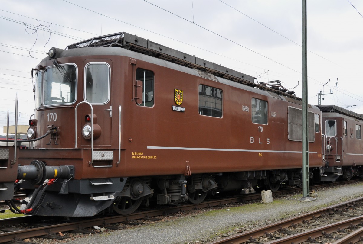 Re 4/4 der BLS mit der Betriebsnummer 170 am Badischen Bahnhof in Basel. Die Aufnahme stammt vom 12.02.2014.