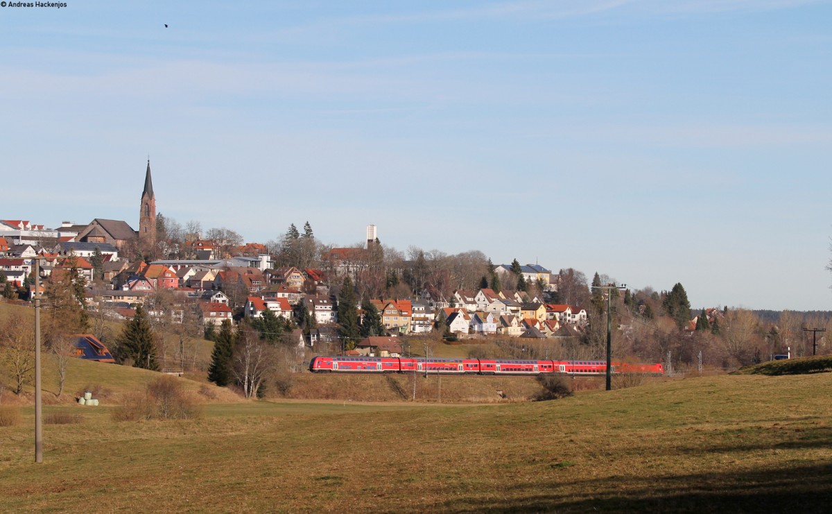 RE 4718 (Konstanz-Karlsruhe Hbf) mit Schublok 146 228-2  St.Georgen(Schwarzw)  bei St.Georgen 28.12.15