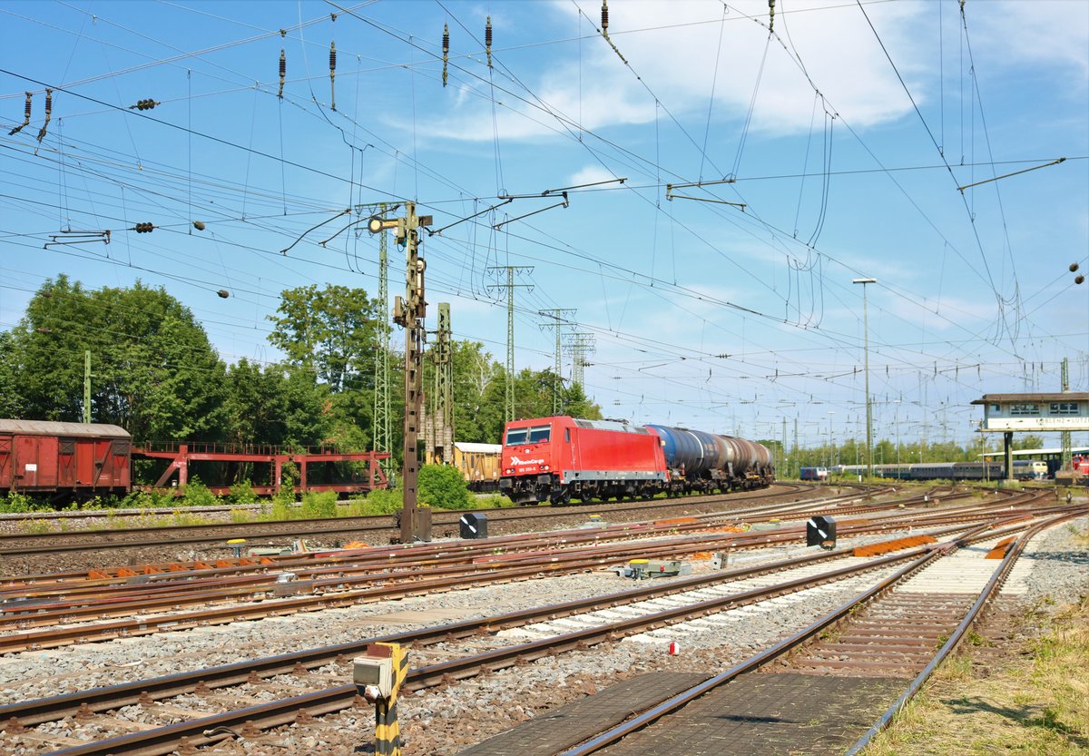 Rheinargo 185 350-6 mit Kesselwagen beim Sommerfest im DB Museum Koblenz Lützel am 22.06.19