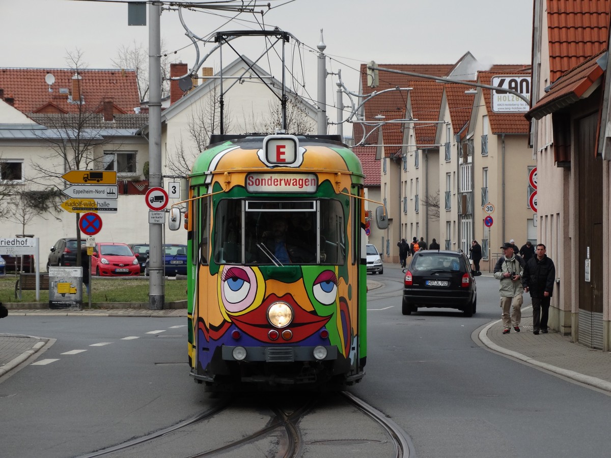 RNV Düwag GT8 204 (im Besitz der IGN) erreicht am 22.02.15 Eppelheim 