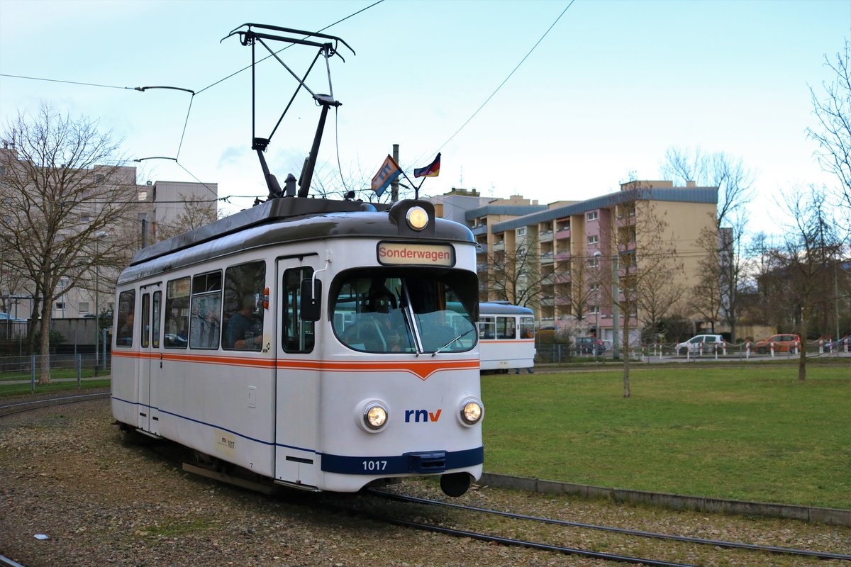 RNV Düwag Hängerzug 1017+1057 am 01.03.20 in Ludwigshafen Oggersheim bei einer Sonderfahrt