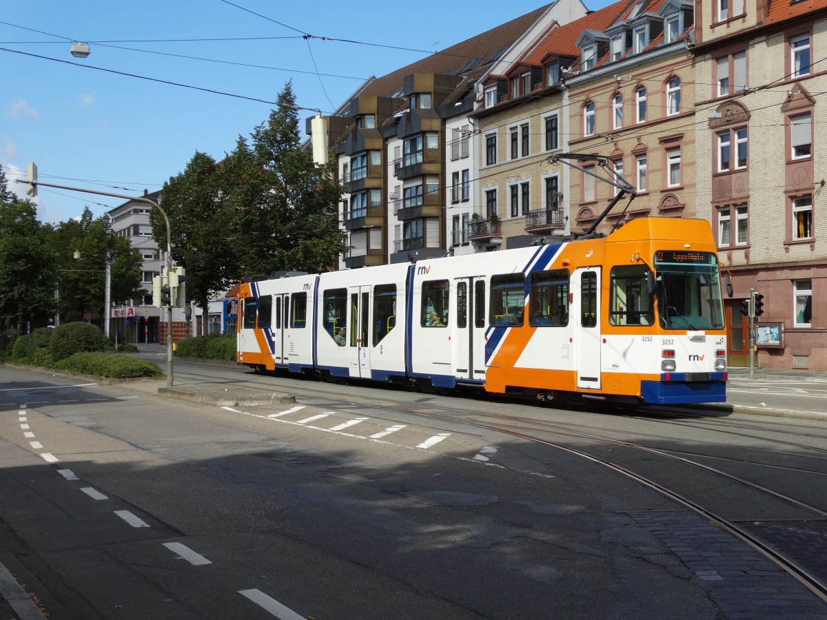 RNV M8C 3252 auf der Linie 22 am 30.08.14 in Heidelberg