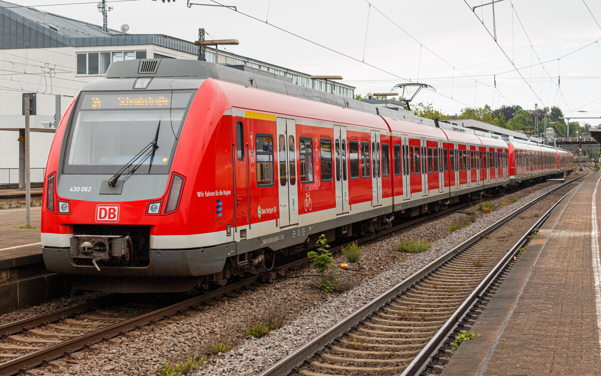 S-Bahn Stuttgart 430 062/562 als Langzug auf der S4
18.05.2024, Ludwigsburg