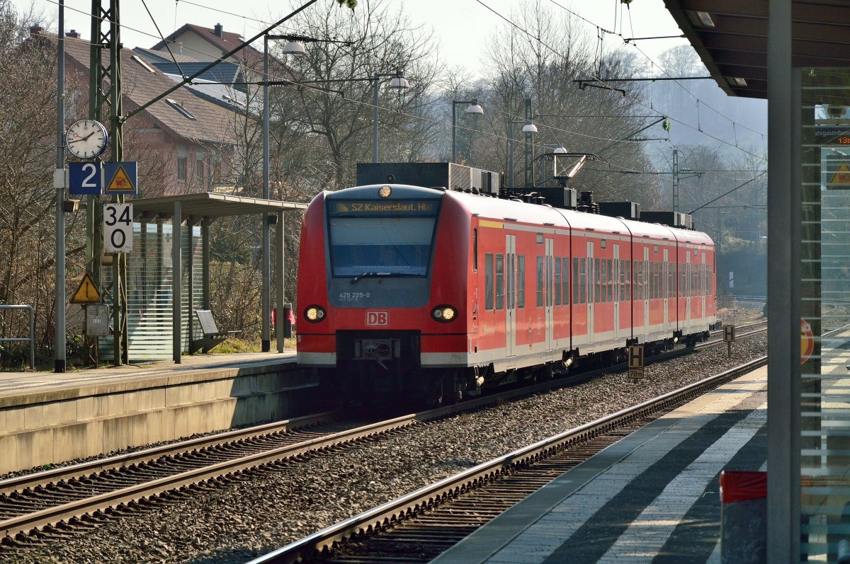 S2 bei der Anfahrt in Neckargerach am Samstag den 27.2.2016