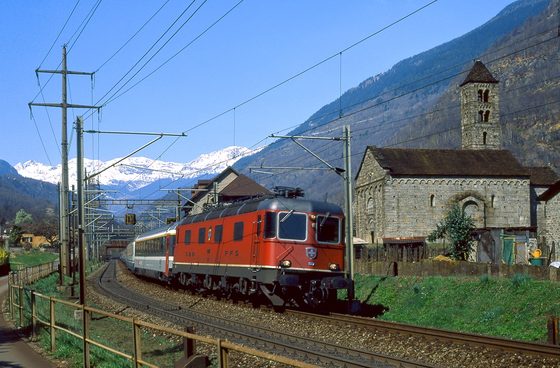 SBB 11607, Giornico, 29.03.2002.